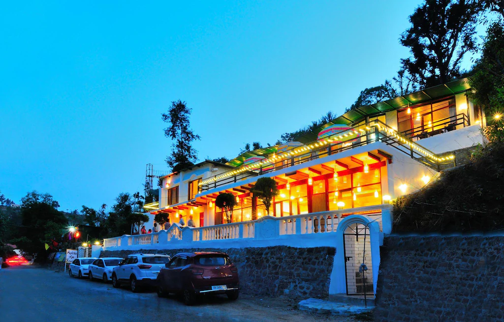Aadrika Retreat FI