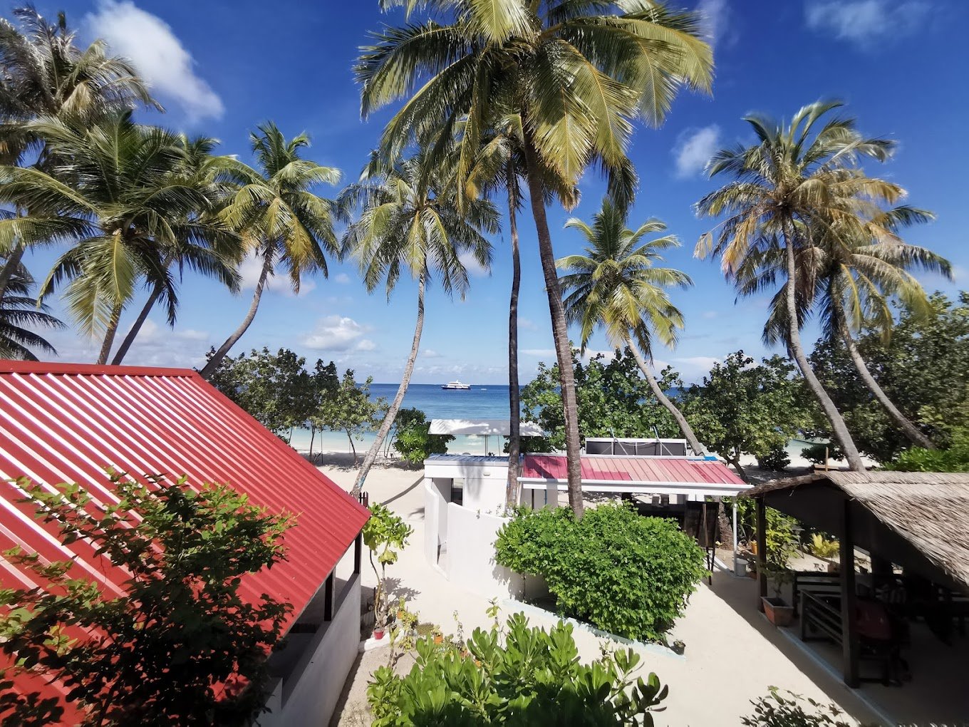 Salt Beach Hotel FI