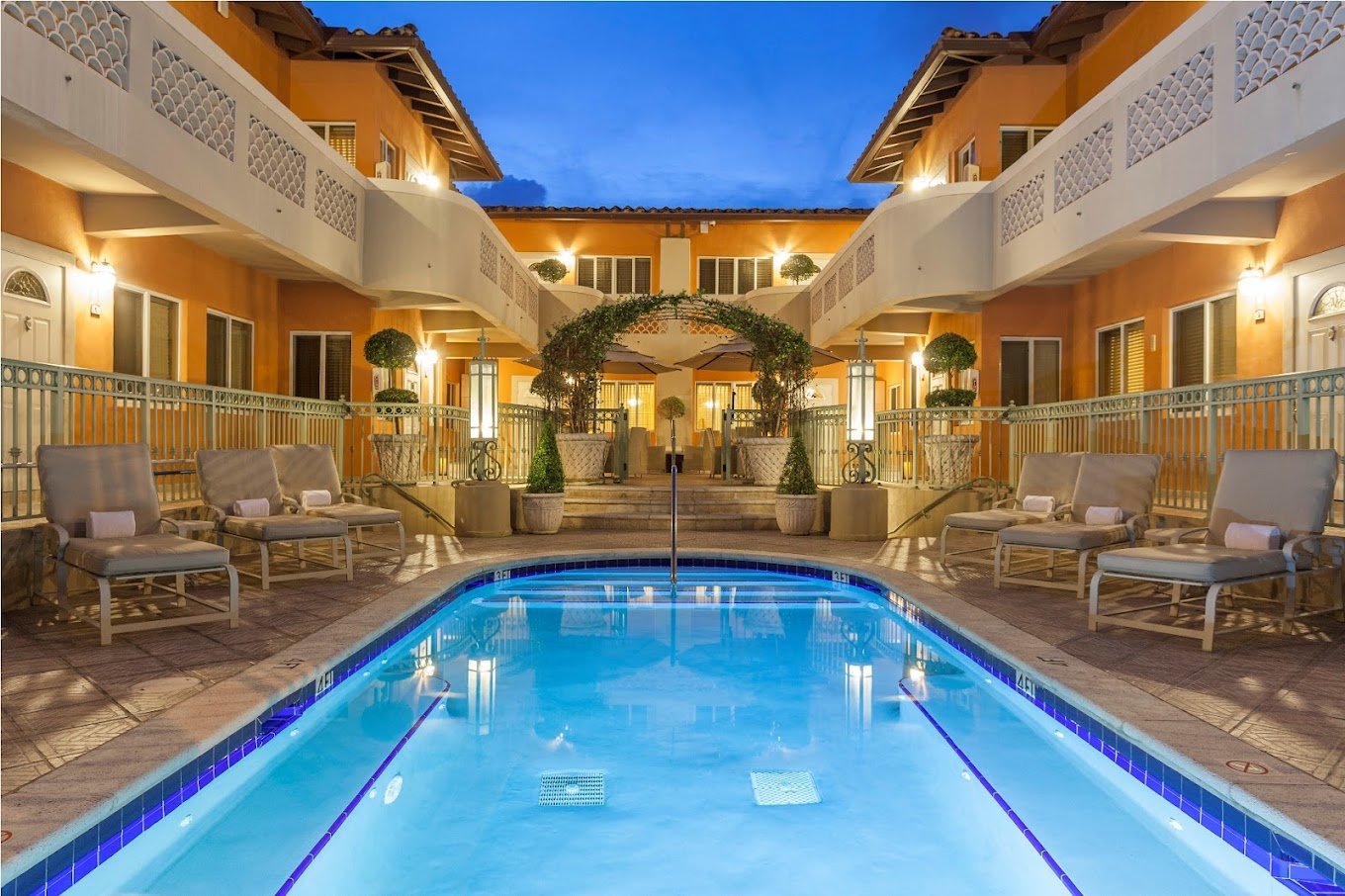 Sun Harbour Boutique Hotel FI