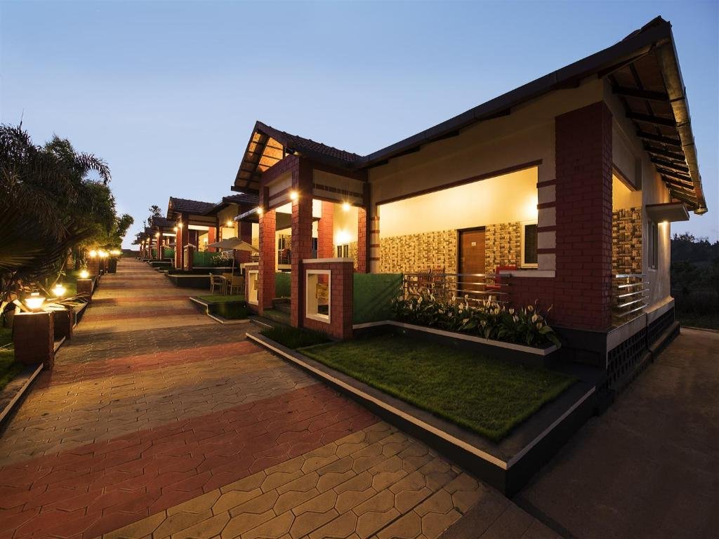 Woodstock Resorts FI